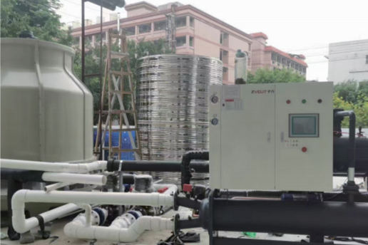 注塑行業(yè)選水溫機還是油溫機？哪個更好？
